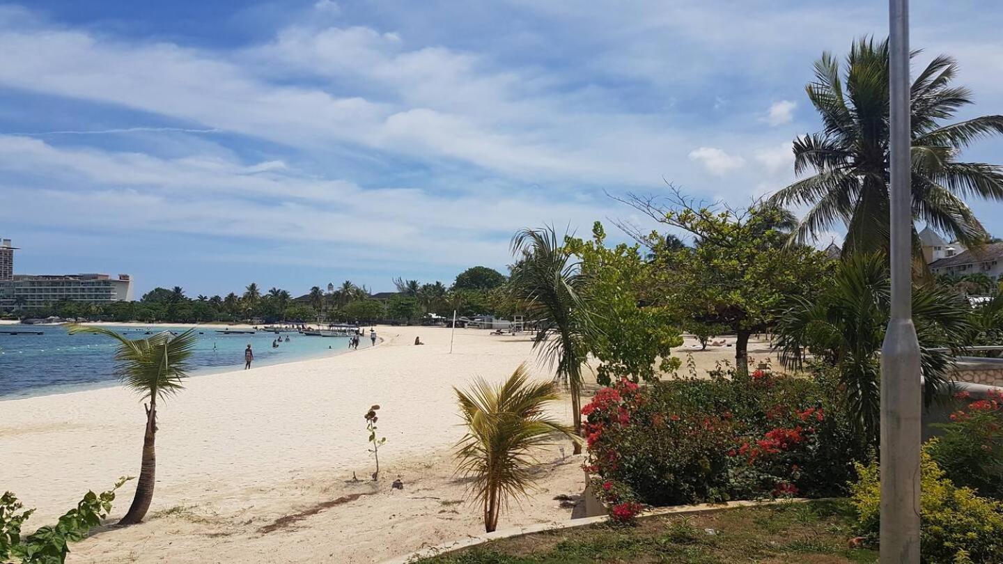 Fisherman'S Point Beach-Front Condomania Ocho Rios Exterior foto
