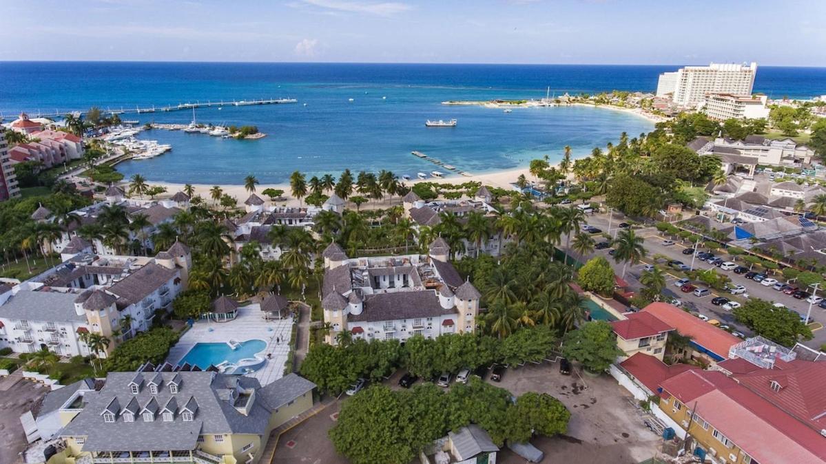 Fisherman'S Point Beach-Front Condomania Ocho Rios Exterior foto