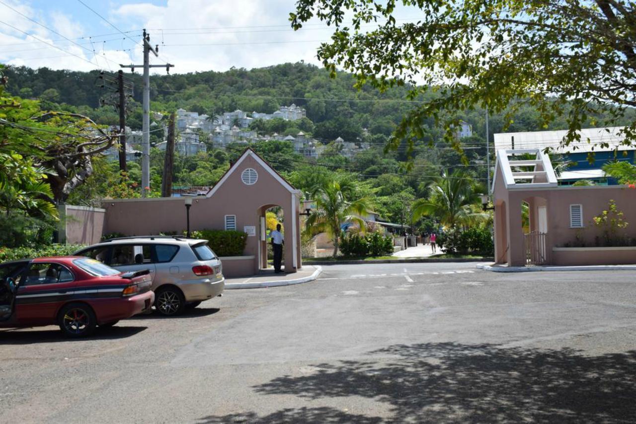 Fisherman'S Point Beach-Front Condomania Ocho Rios Exterior foto
